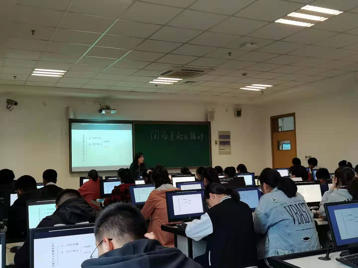 日韩人妻无码免费视频一区二区三区